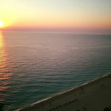 Pantheon Áyios Nikítas