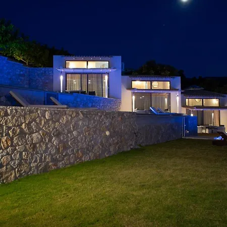 Pantheon Áyios Nikítas