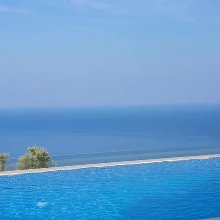 Pantheon Holiday park Agios Nikitas