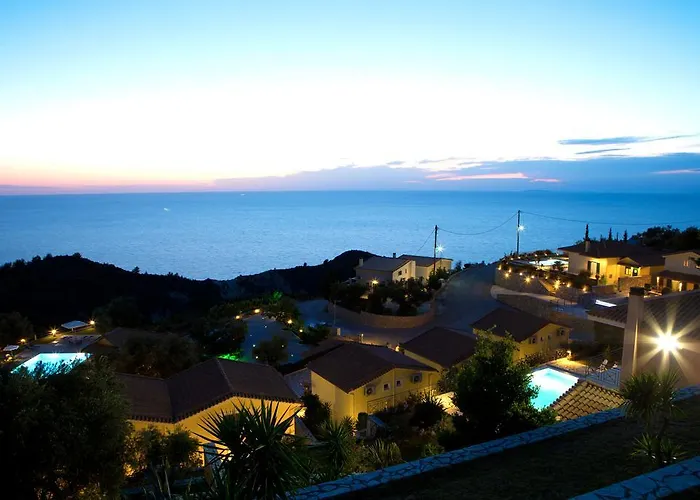 Pantheon Holiday park 3*