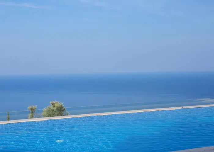 Pantheon Holiday park Agios Nikitas